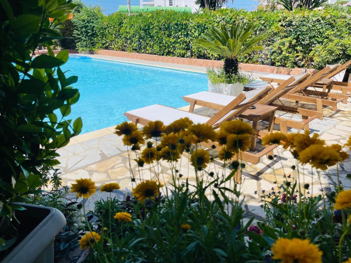Jb Hotel Sarande Exterior photo
