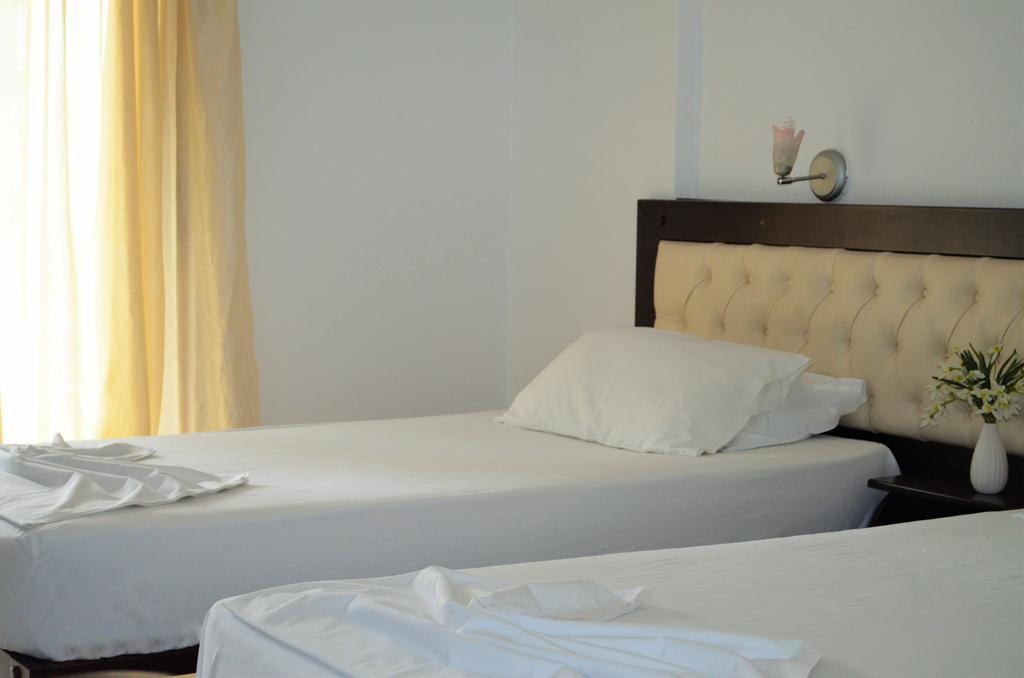 Jb Hotel Sarande Exterior photo
