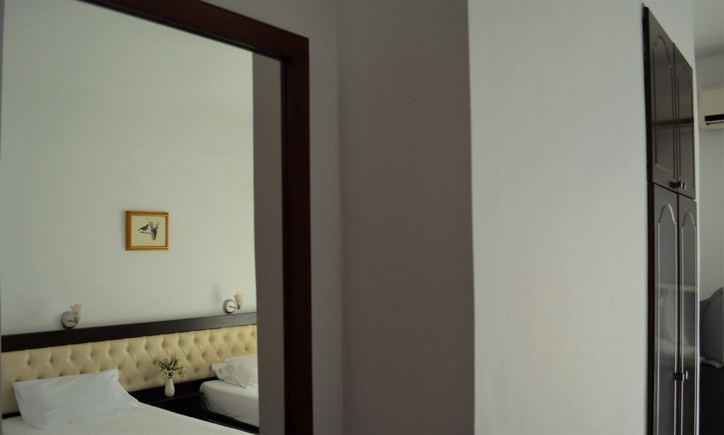 Jb Hotel Sarande Exterior photo