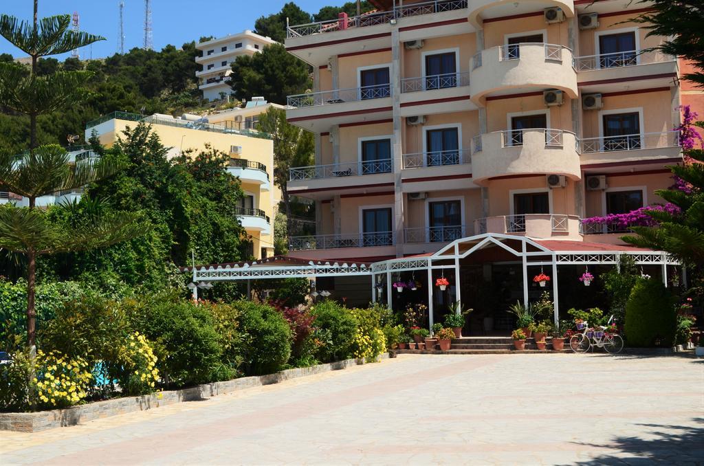 Jb Hotel Sarande Exterior photo