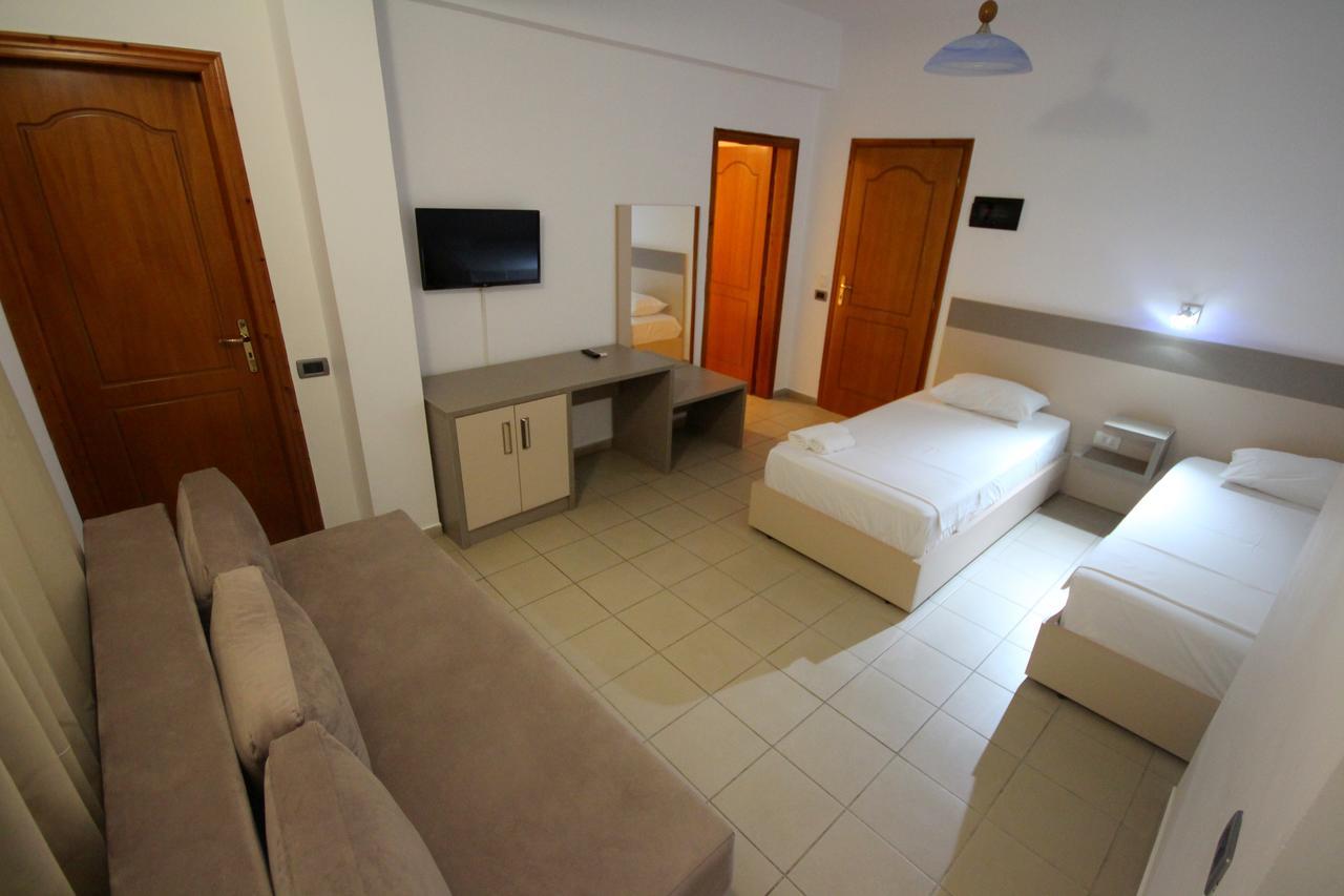 Jb Hotel Sarande Exterior photo