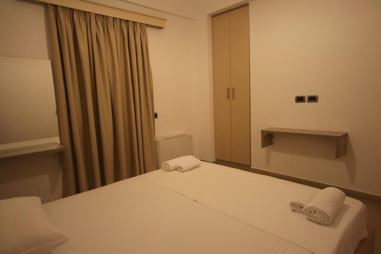 Jb Hotel Sarande Exterior photo