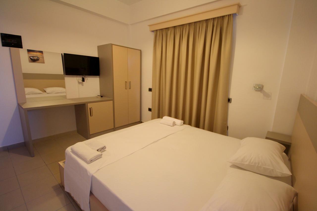 Jb Hotel Sarande Exterior photo